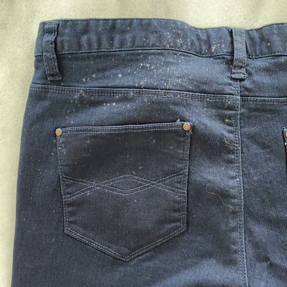 Soft Skinny Jeans - Picture 3 of 5